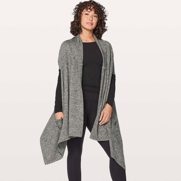 lululemon athletica Accessories - Lululemon Live Freely Wrap